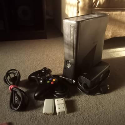Xbox 360 slim excellent condition jailbreak