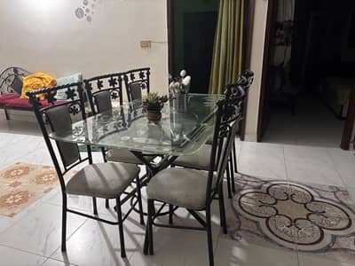 Dining table for sale