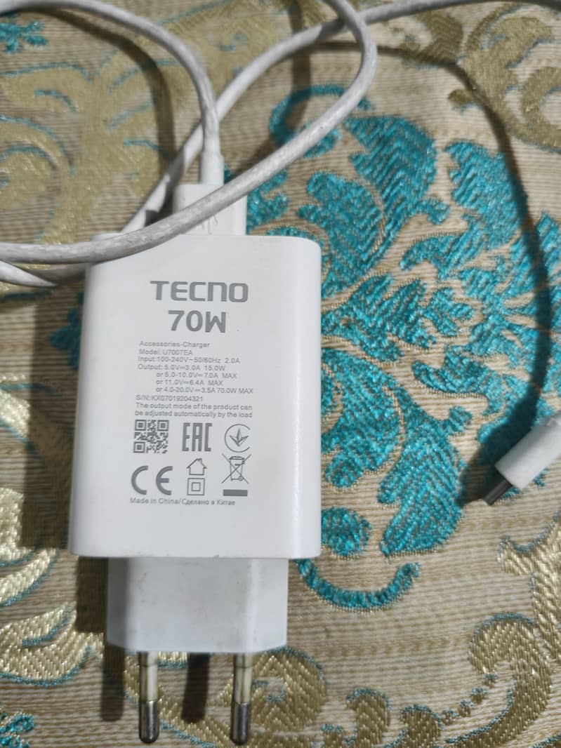 Tecno CAMON 30 1