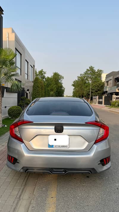 Civic 2018 oriel