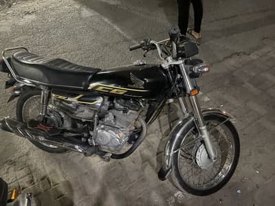 Honda 125 self start black clour 2022 model All ok
