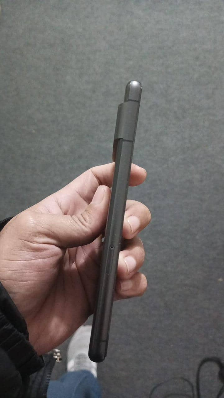 Google Pixel 7 4