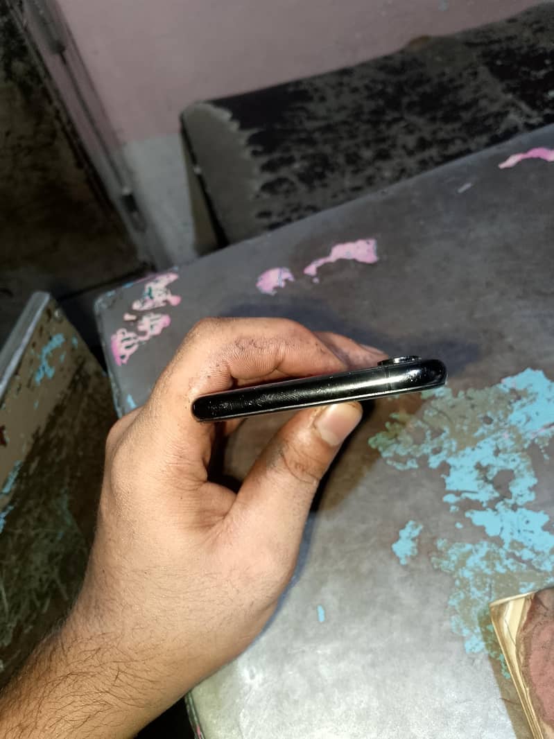 iPhone x 4