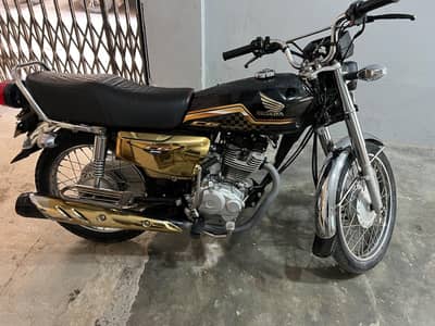 Honda one 2 five Gold edition self start