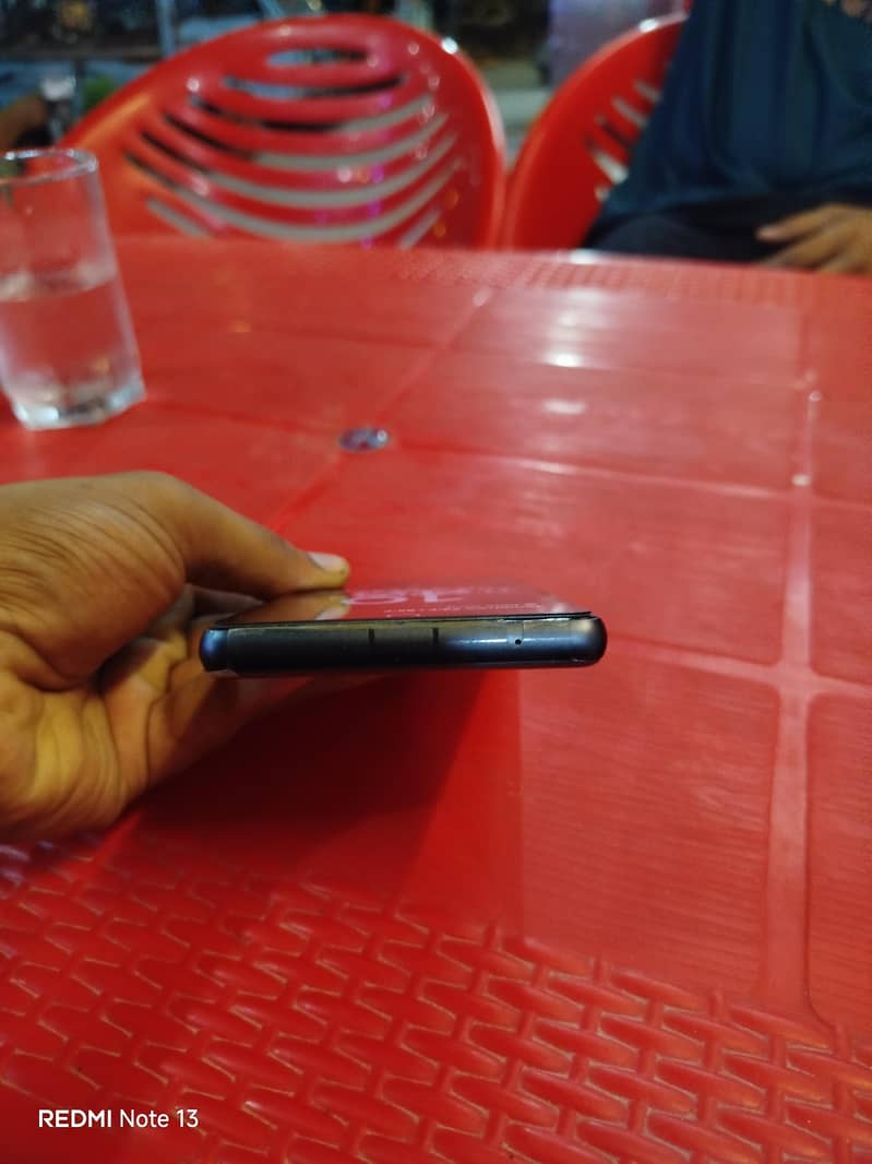 Google Pixel 7a 4