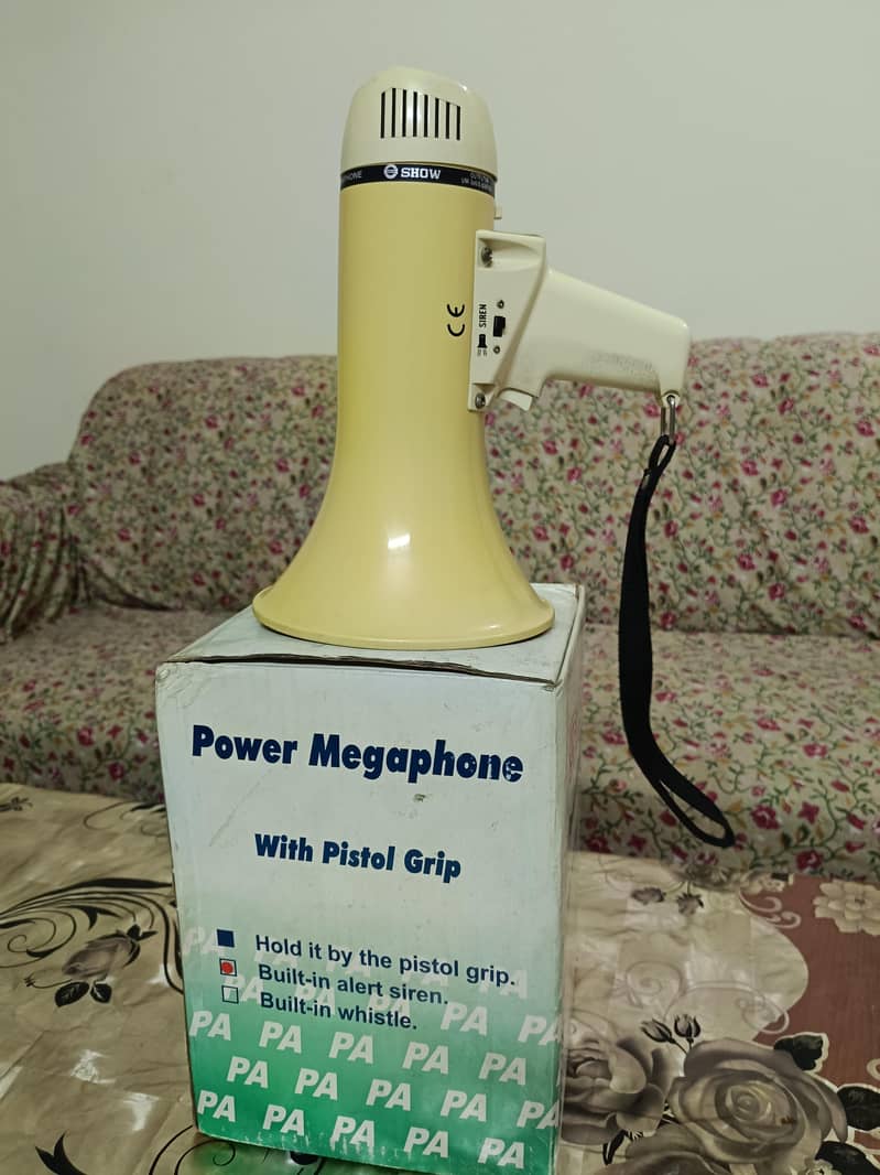 Mega phone 1