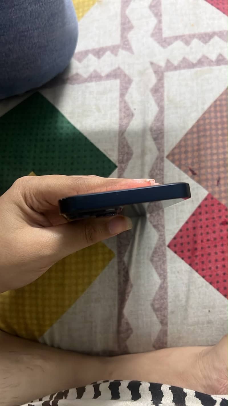 Apple iPhone 14 5