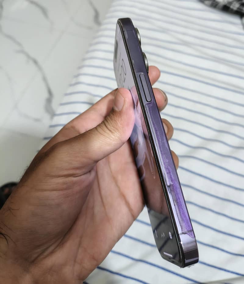 iPhone 14 Pro 2