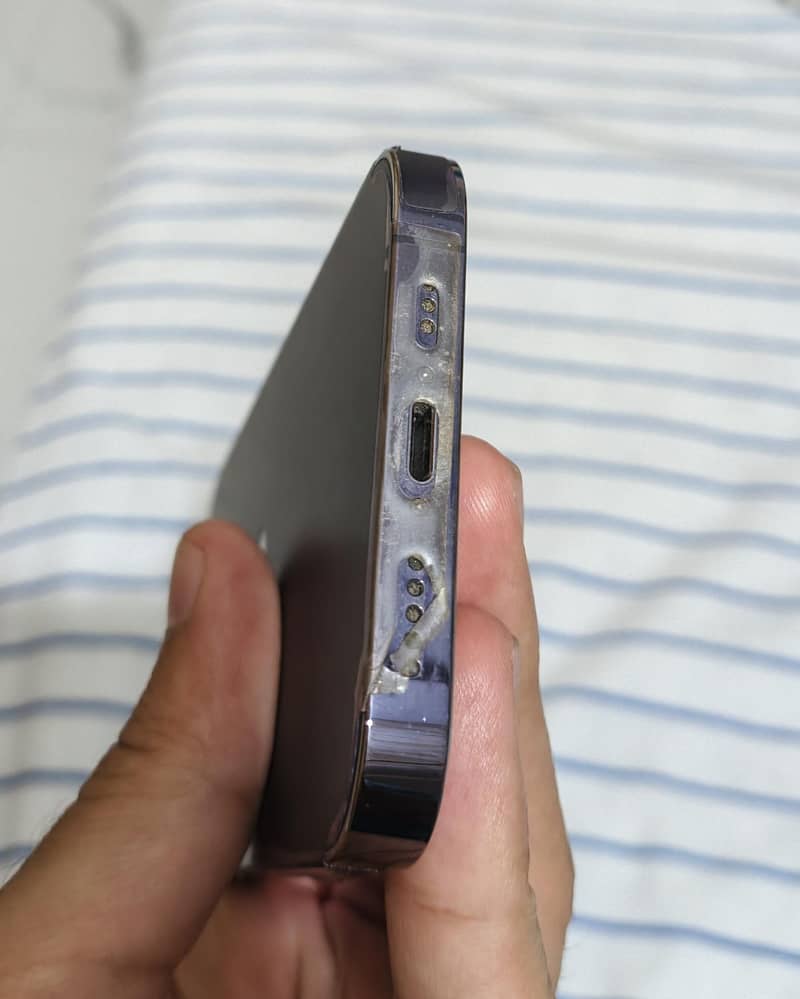 iPhone 14 Pro 5