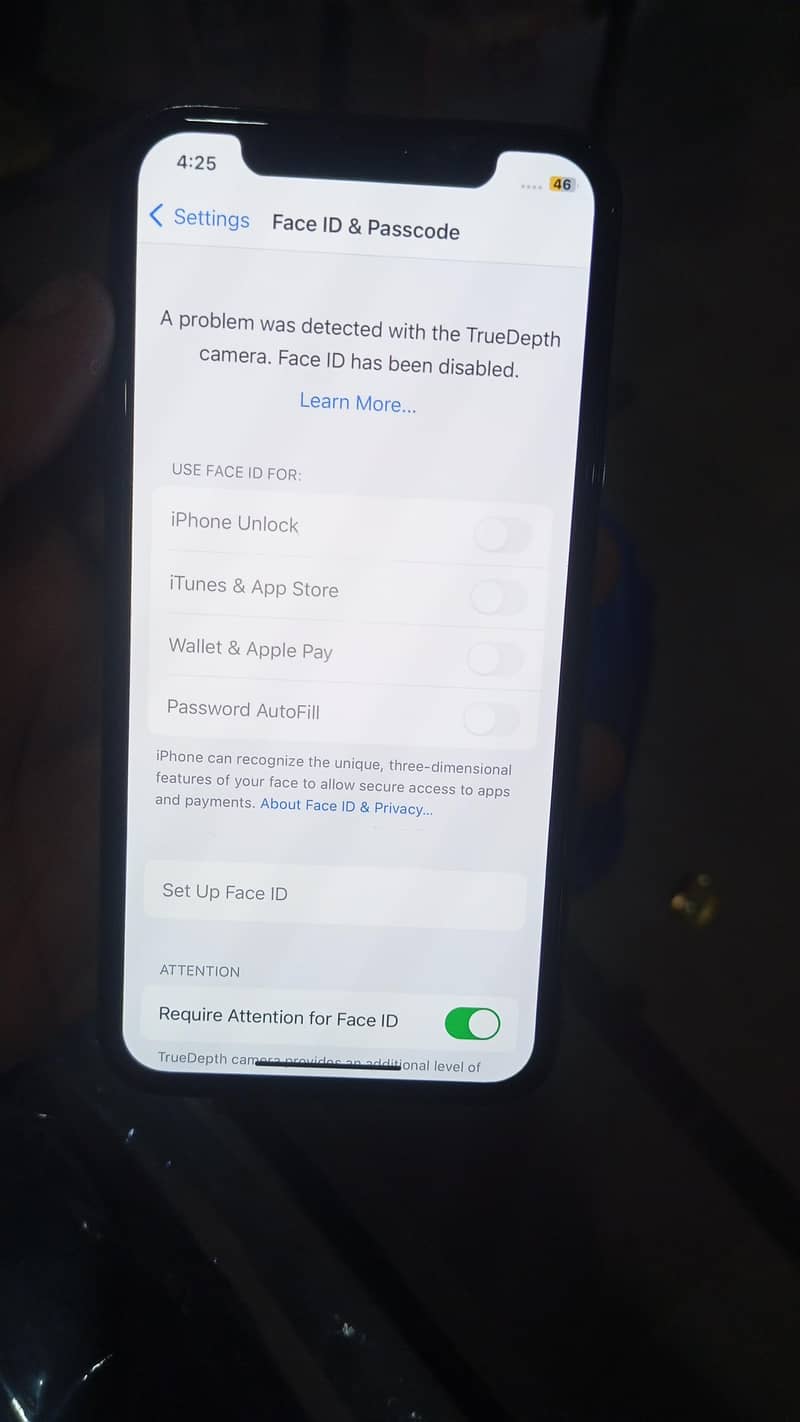 Apple iPhone X 4