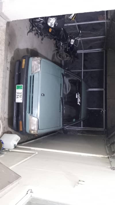 Suzuki Khyber 1992