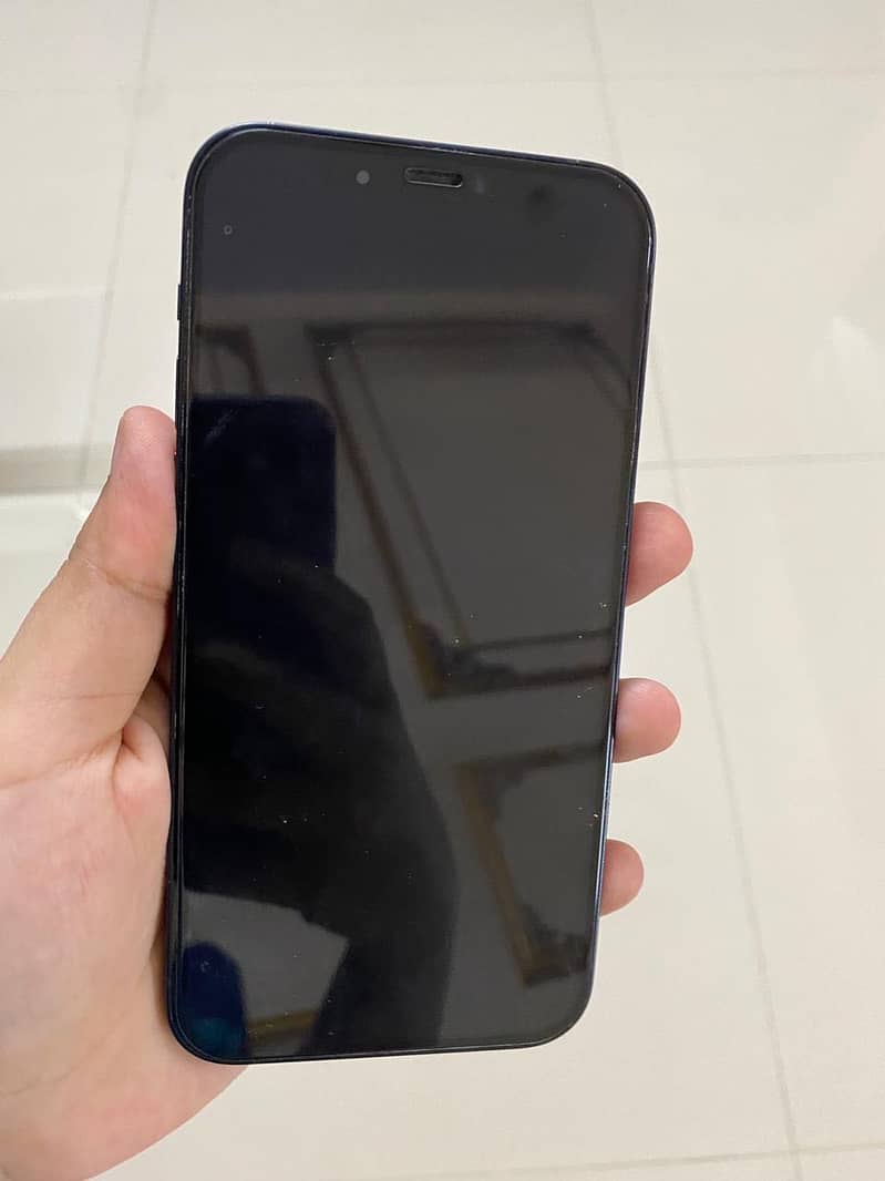 Apple iPhone 12 2