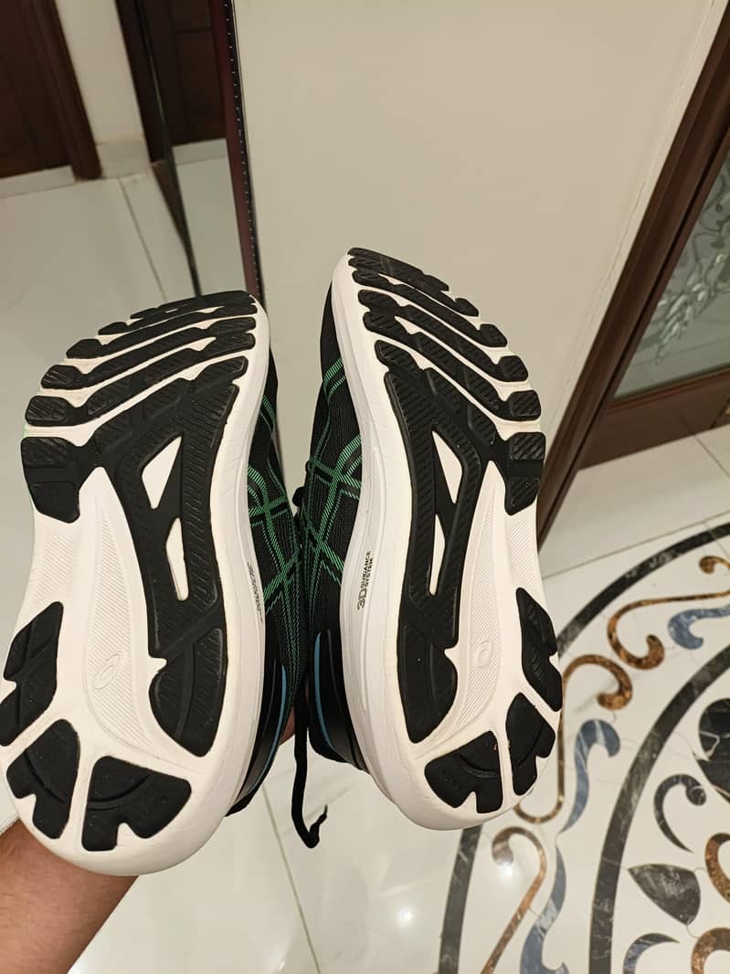 asics 8