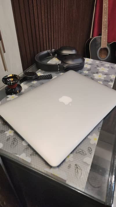 MacBook Air 2015 | 8GB RAM | 256GB SSD | Fresh Condition