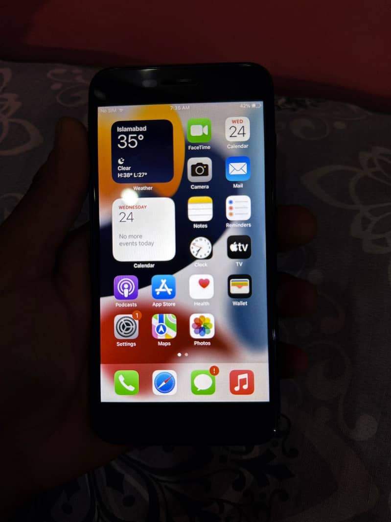 Apple iPhone 7 Plus 0