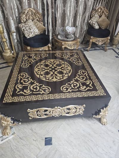 Table with glass top in excellent condition
