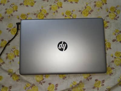 This stylish HP laptop features a premium silver finish with