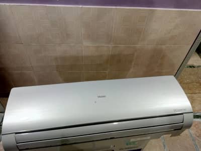 Hair 1.5 ton DC Inverter AC for sale urgent Islamabad