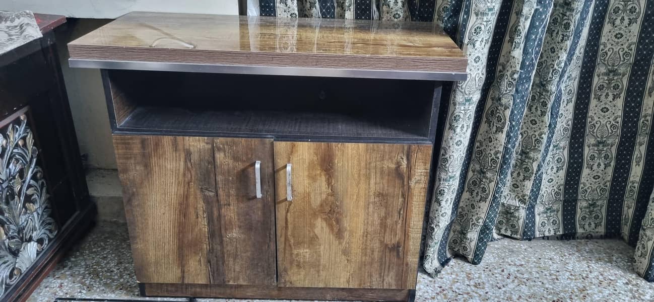side table 0