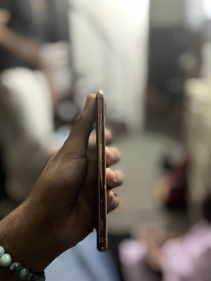Apple iPhone X 0