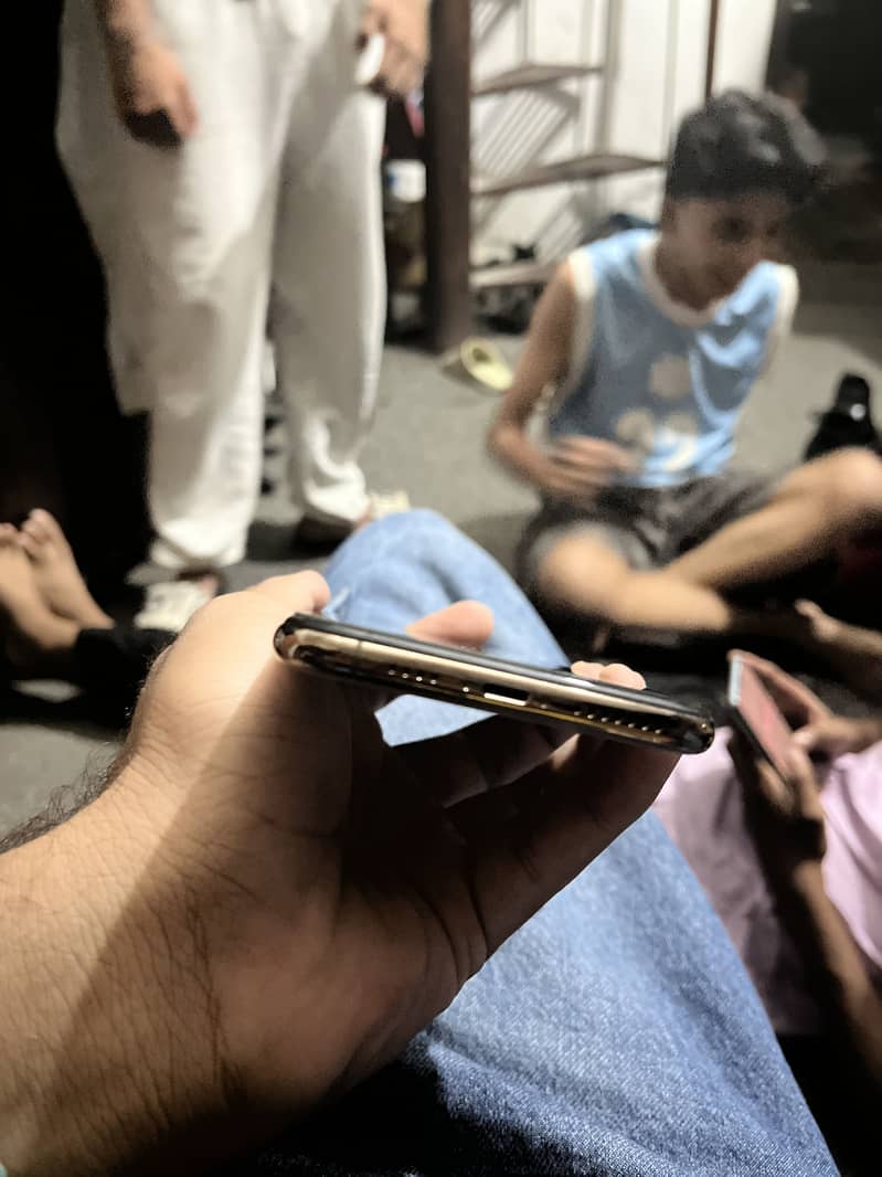 Apple iPhone X 2