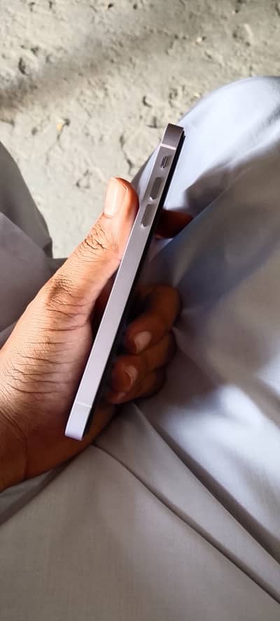 Apple iPhone XR
