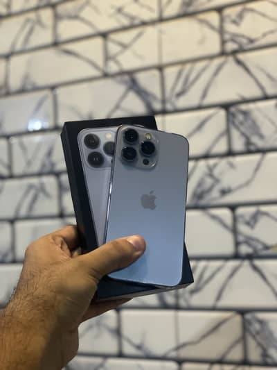 Apple iPhone 13 Pro Factory Unlock With Box
