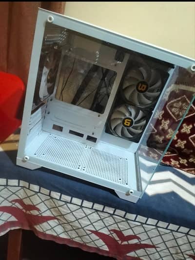 Gaming Case With 5 RGB Fans