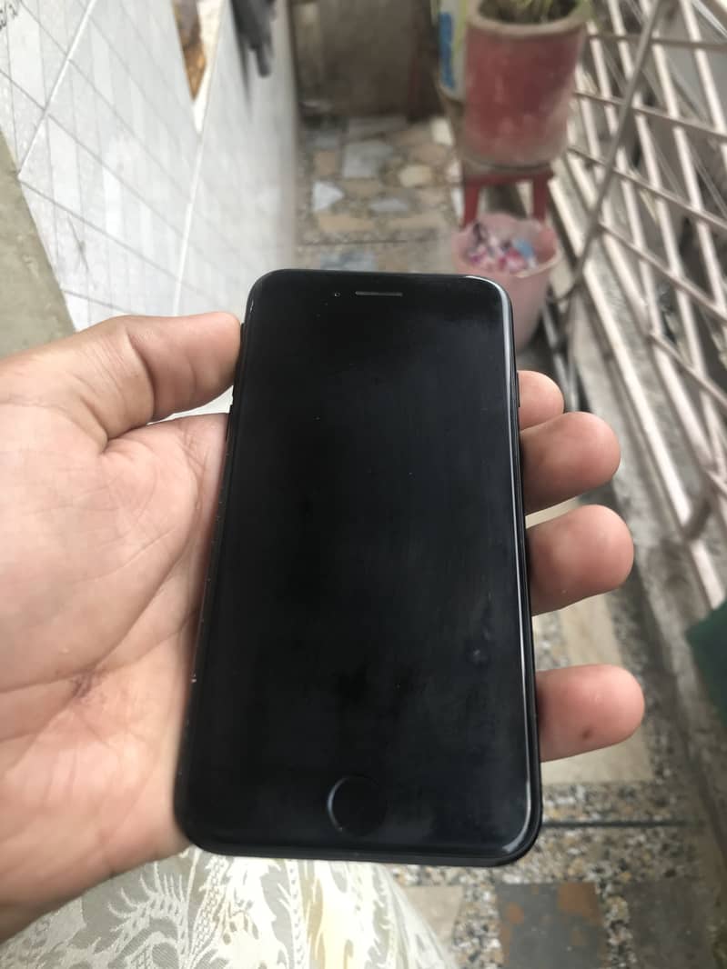 Apple iPhone SE 2