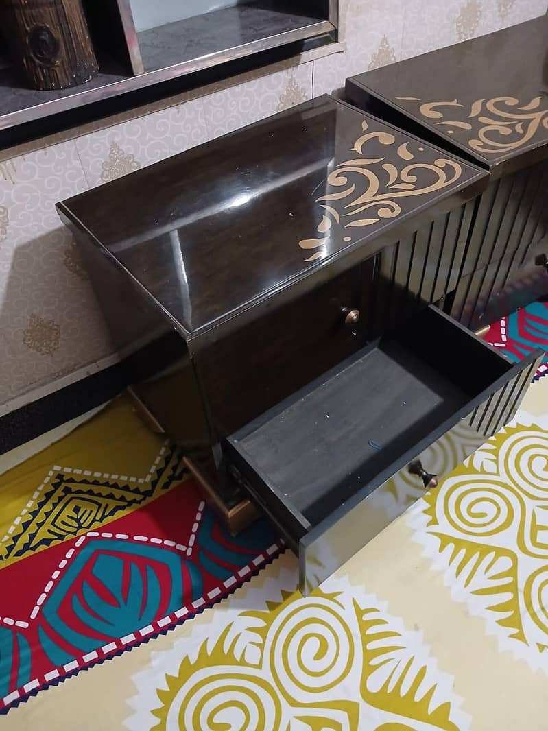 Master Bed Side Tables 3