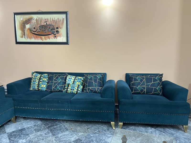 Sofa set 0