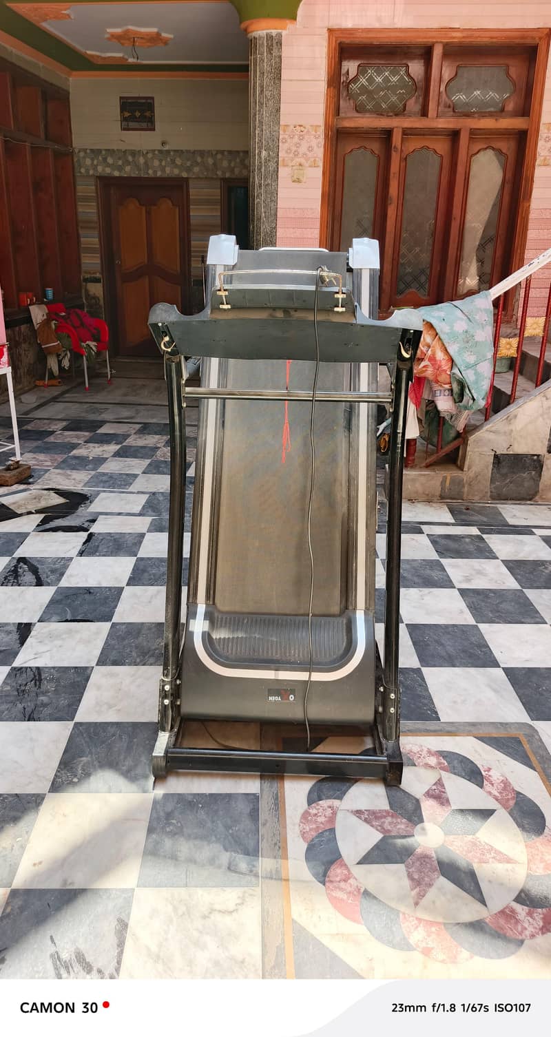 Running Machine 4