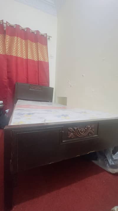 Selling bed with mattress
