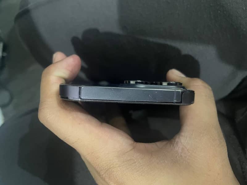 Apple iPhone 14 Pro Max 4