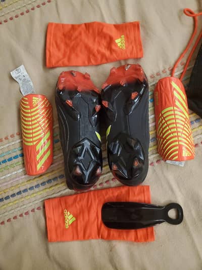 adidas Predator Accuracy Laceless Complete Football Bundle