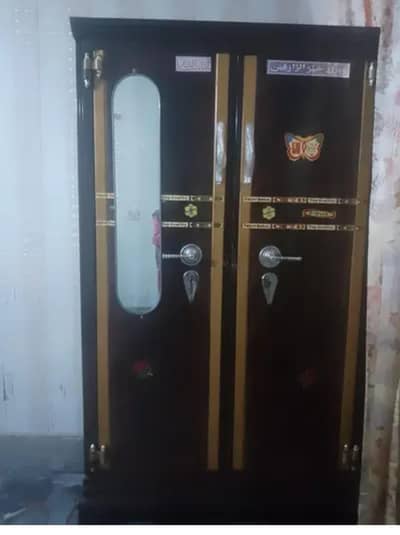 Iron wardrobe for family use