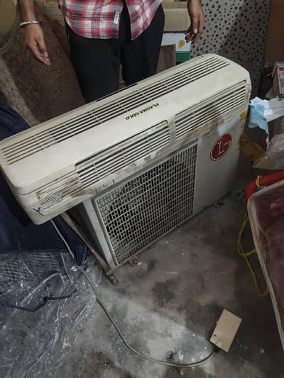 LG AC ( Plug and Play ) Just Use