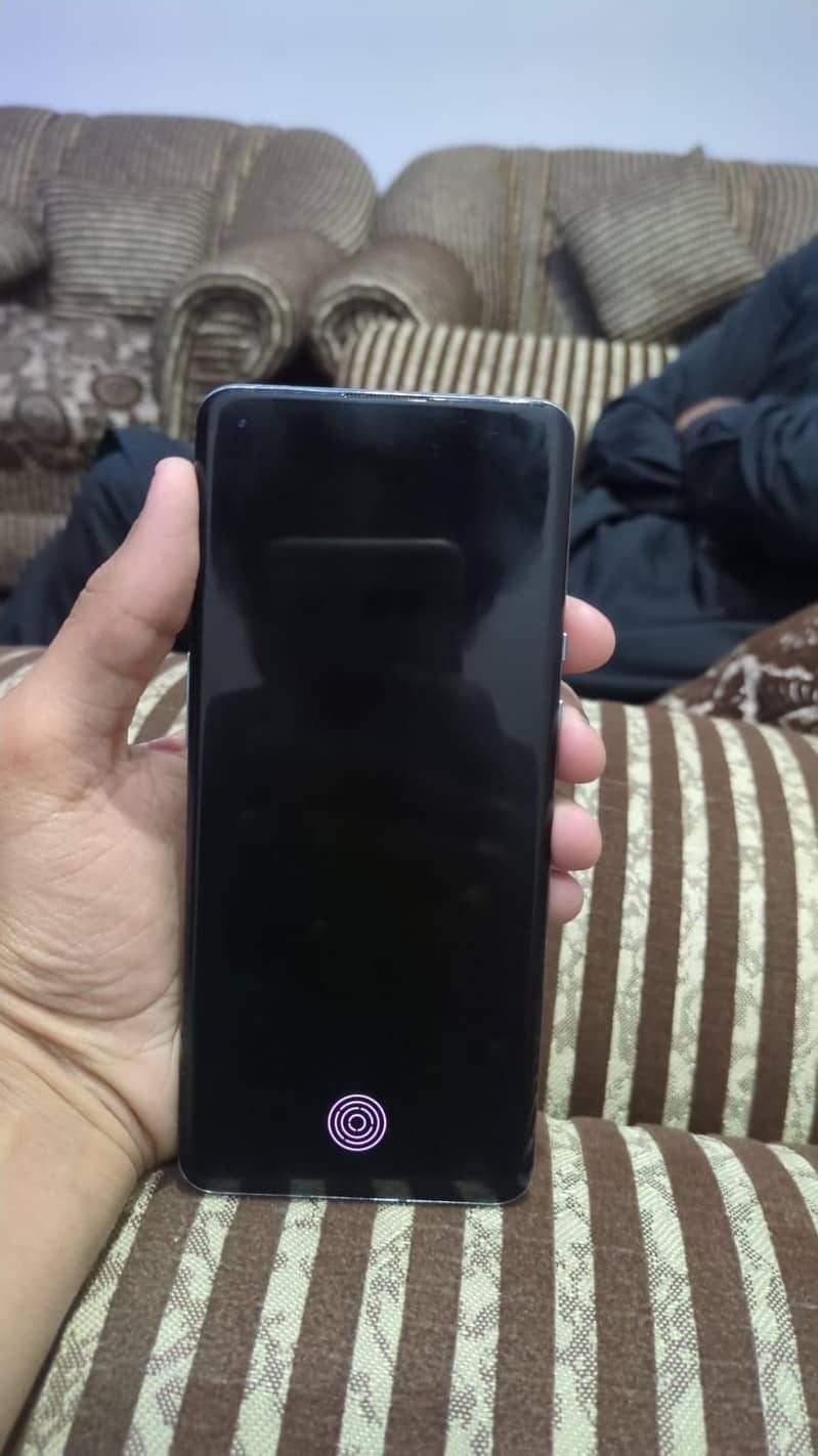 One Plus 9 Pro 6