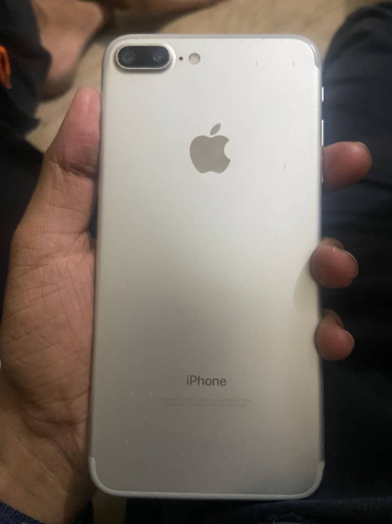 Apple iPhone 7 plus 3