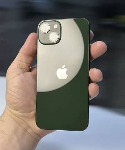 Apple iPhone 13