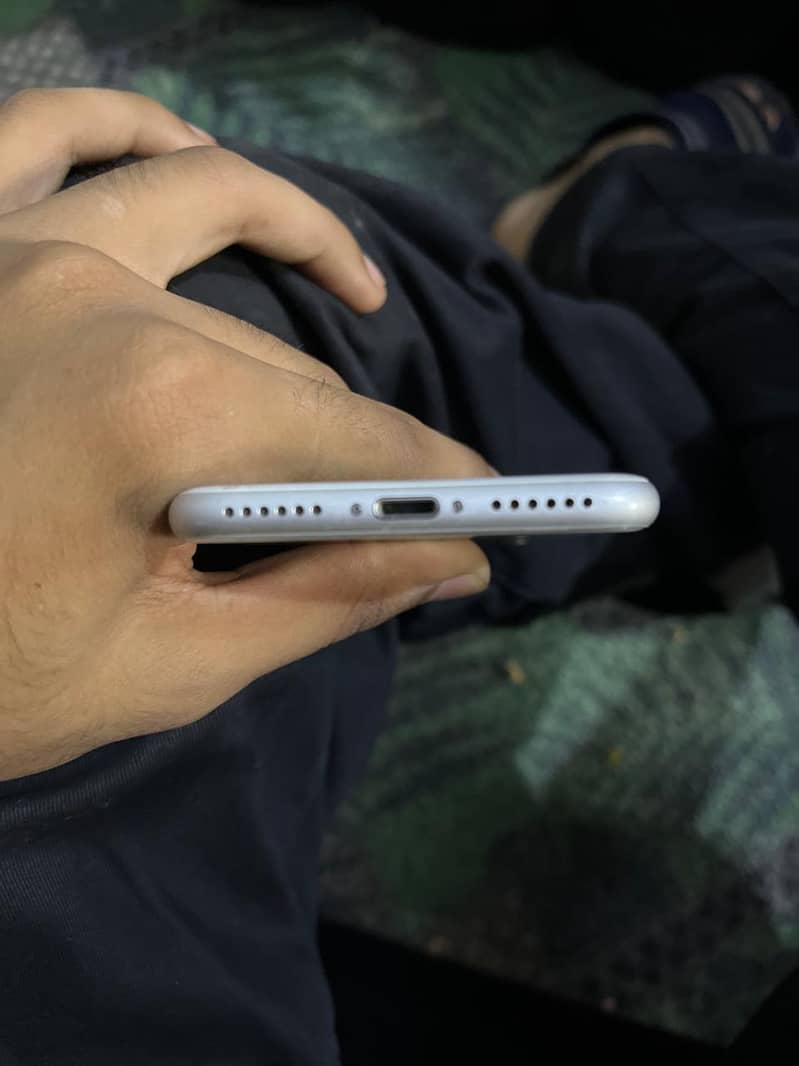Apple iPhone 8 2