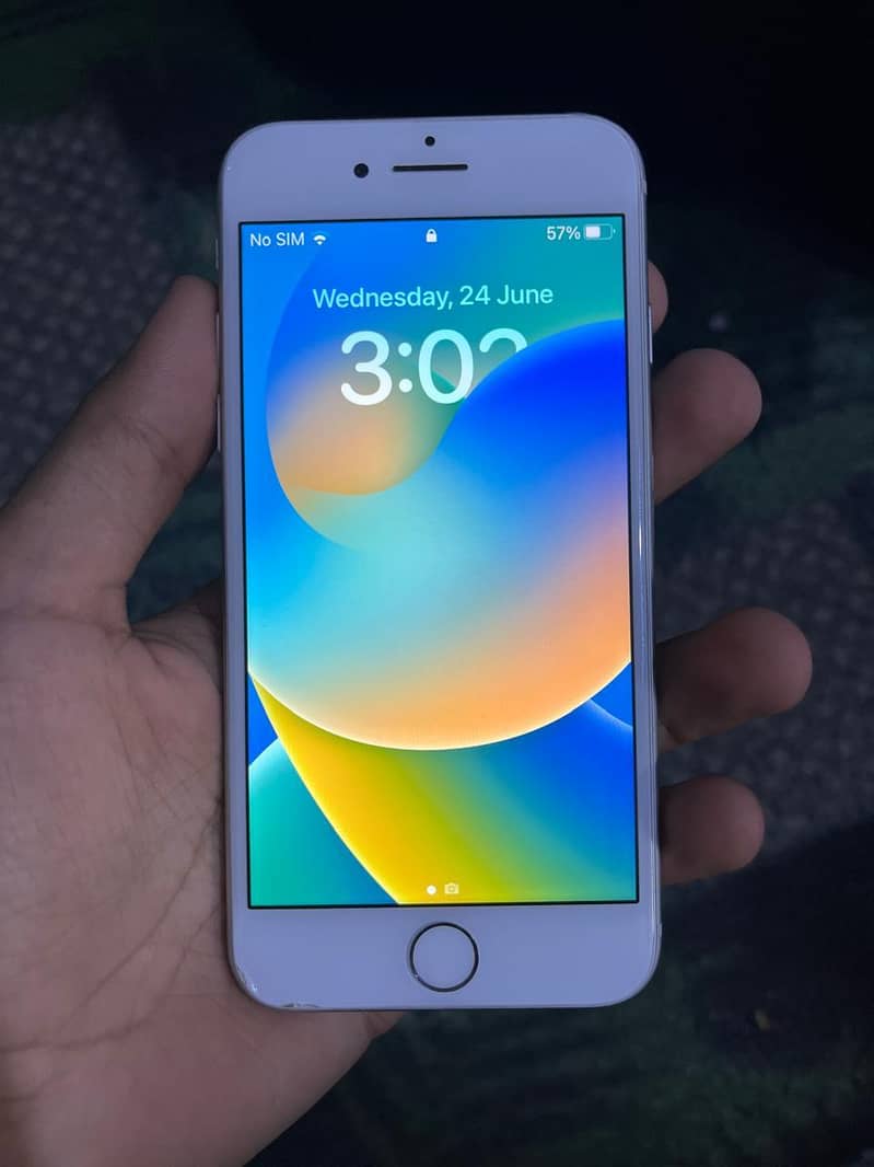 Apple iPhone 8 3