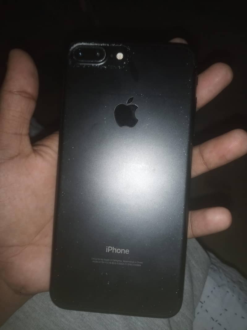 Apple iPhone 7 Plus 1