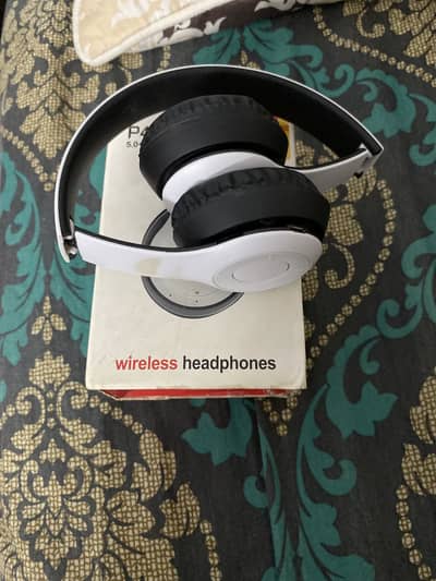P47 head phones