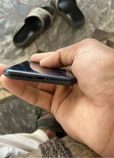 Apple iPhone SE 3 2022 modal 64gb