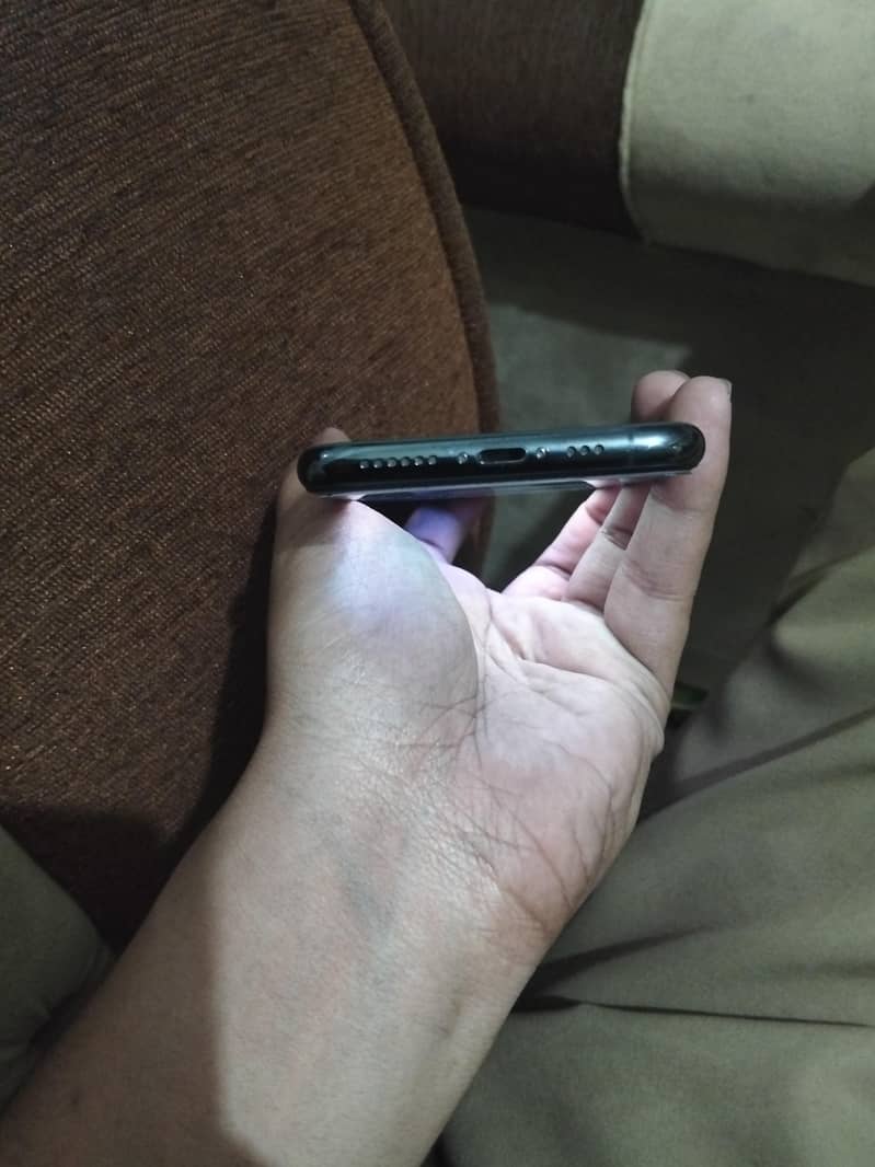 iphone 11 pro 1