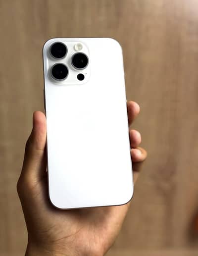 iPhone 16 Pro
