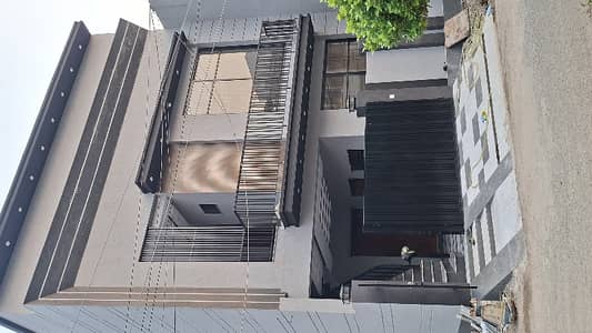 5.5 Marla Corner House For Sale in Nasheman-E-Iqbal phase 2