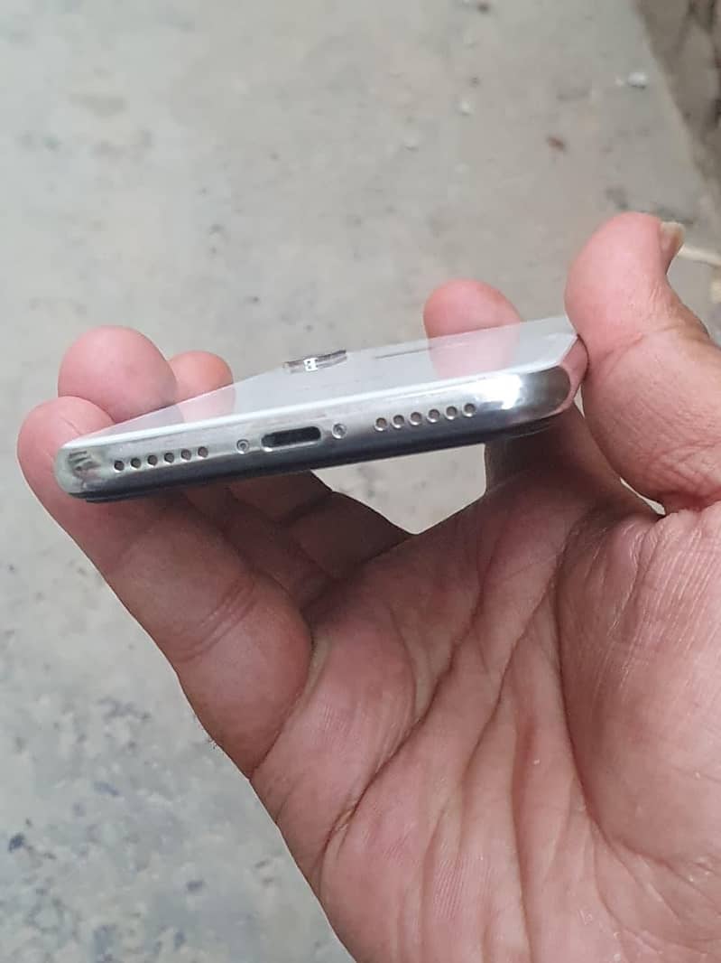 Apple iPhone X 1