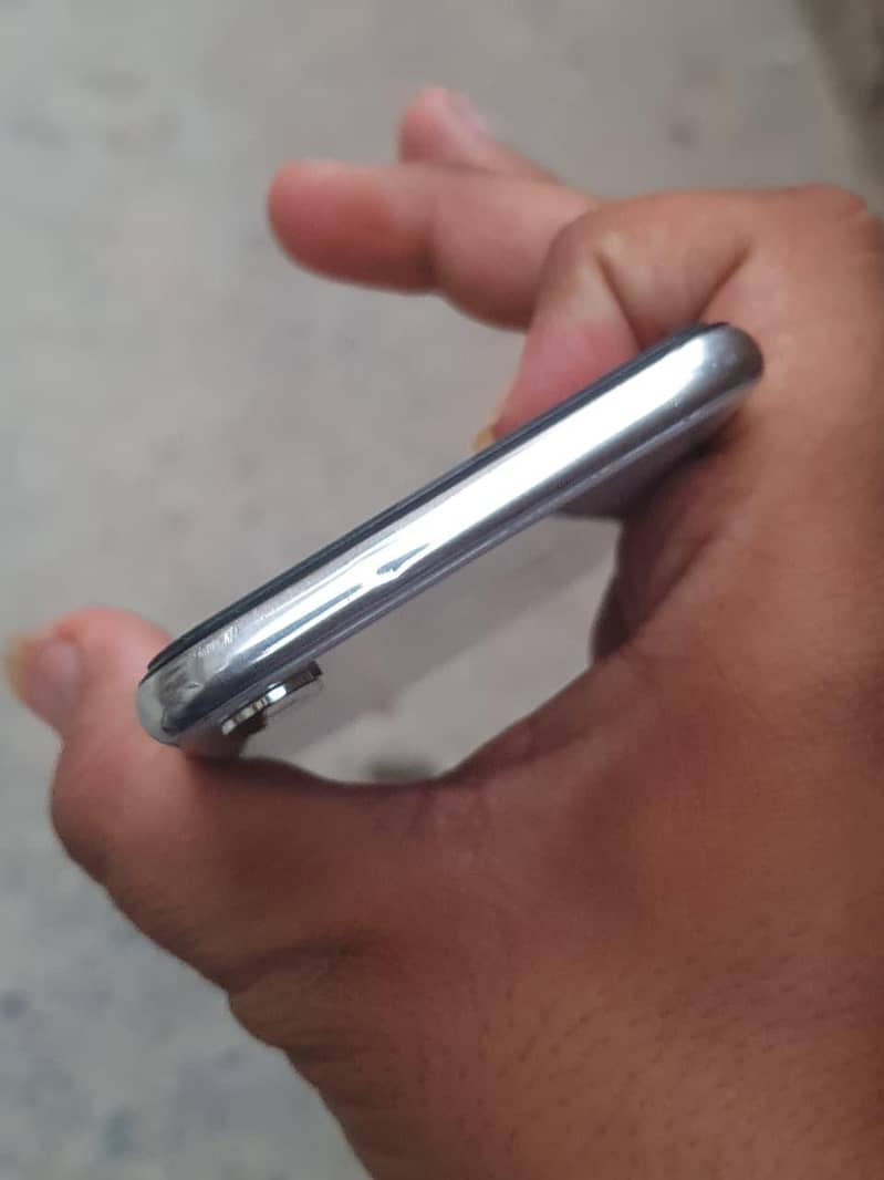 Apple iPhone X 2